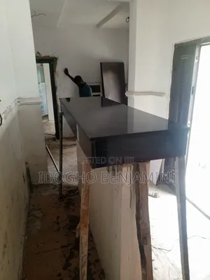 Professional Granite Installer
