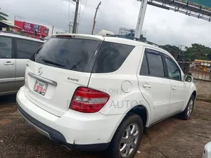 Mercedes-Benz M Class 2010 White