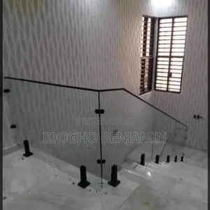 Glazed Staircase With 10mm Tampered Glass and Black Accessories