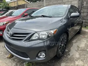 Toyota Corolla 2013 Gray