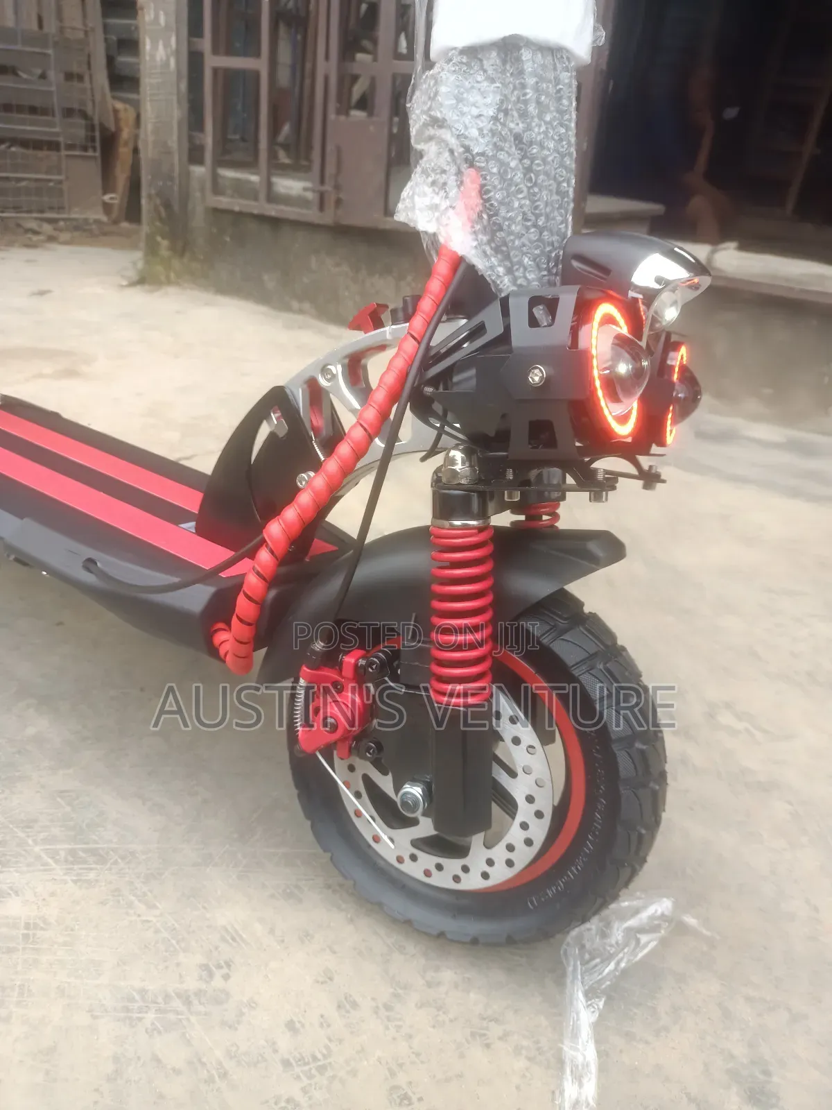 Brand New Electric Scooter 48 Volts 10ah Battery With Remote Control