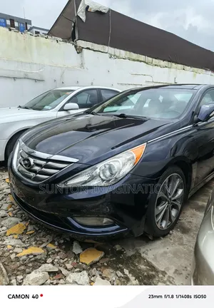 Hyundai Sonata Limited 2.0T Sedan (2.0L 4cyl 6A) 2013 Blue