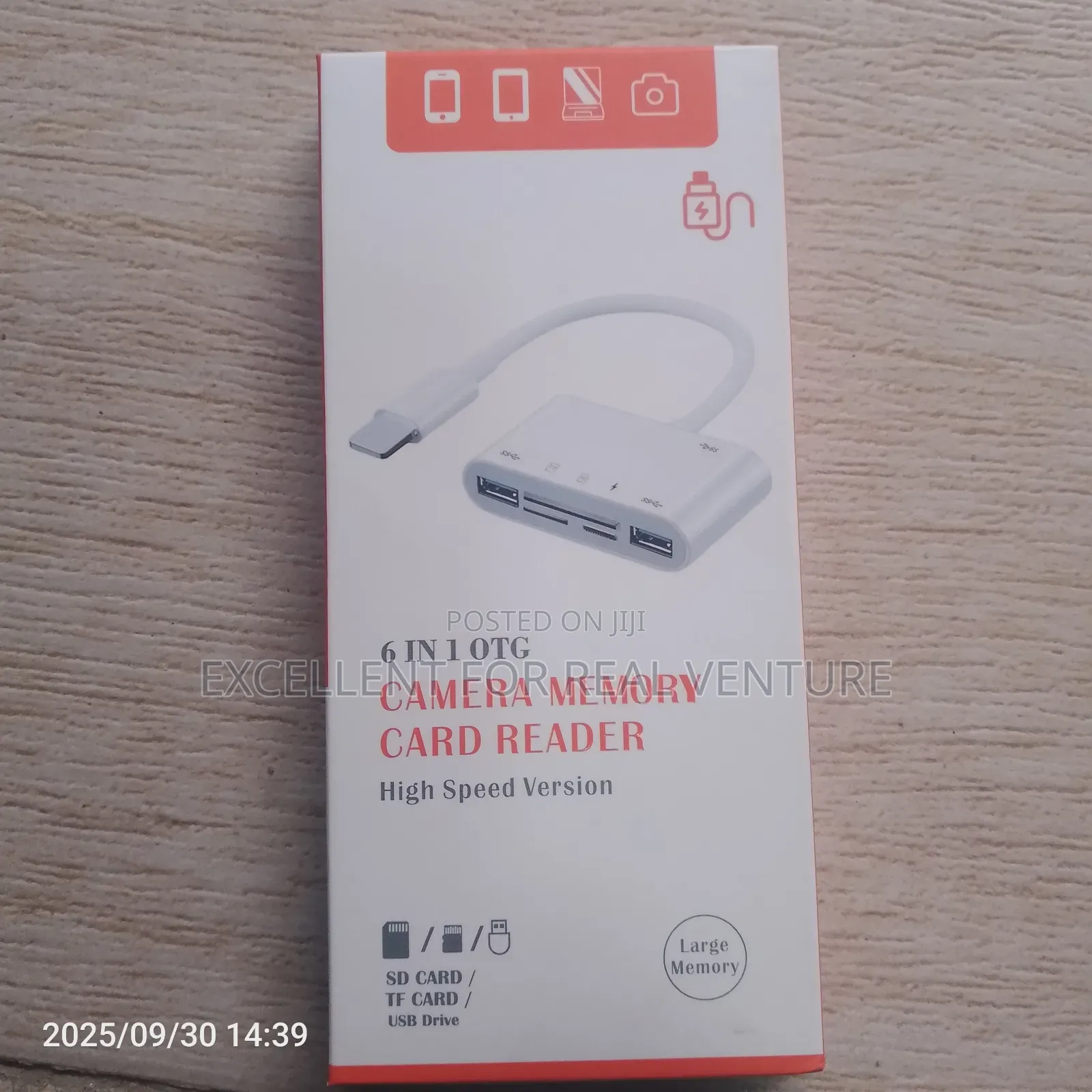 Camera Memory Card Reader