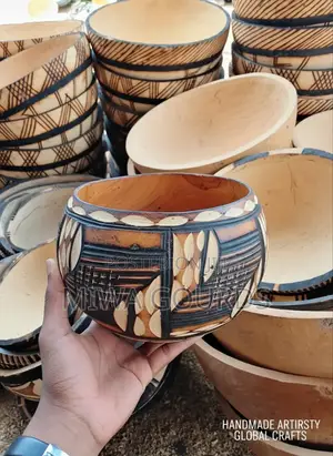 5 Litre Handcrafted Calabash – Plain Decorated