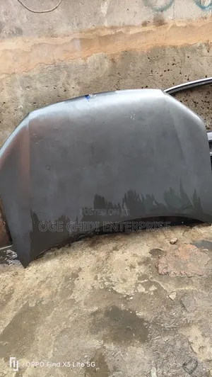 Bonnet Highlander 2012