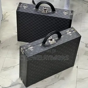 This Is A Louis Vuitton Alzer 60 Monogram Eclipse Suitcase.(Original)