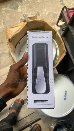 Big Yamaha Sustain Pedal for Keyboard/Piano