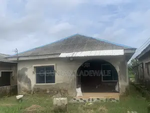 3bdrm Bungalow in Ijegemo, Ijegun for sale