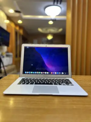Laptop Apple MacBook Air 2017 8GB Intel Core I5 SSD 128GB