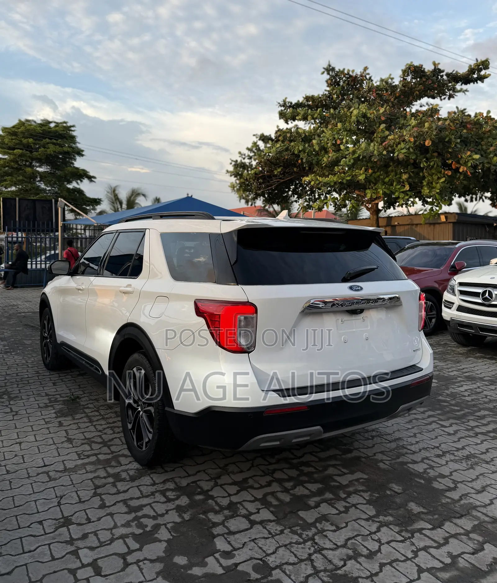 Ford Explorer Limited 4x4 2020 White