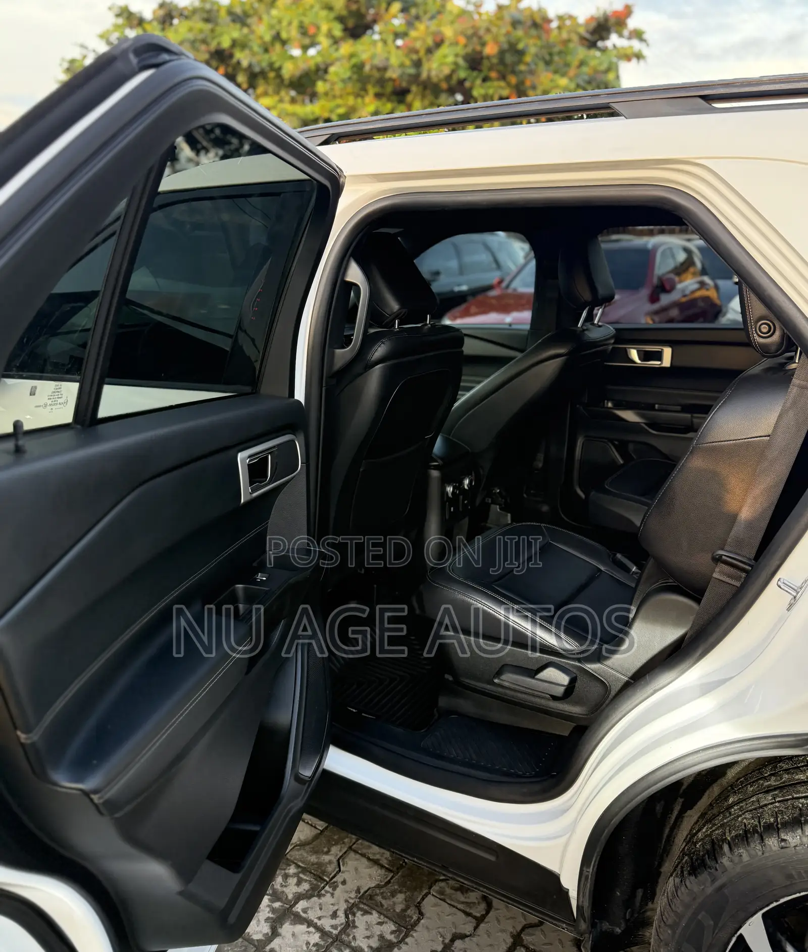 Ford Explorer Limited 4x4 2020 White
