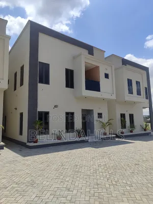 5bdrm Townhouse/Terrace in Kado for sale
