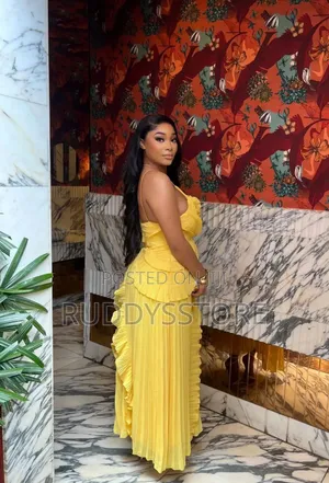 Elegant Pleated Yellow Ruffle Maxi Dress