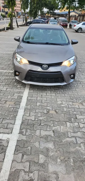 Toyota Corolla 2015 Gray