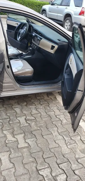 Toyota Corolla 2015 Gray