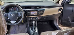 Toyota Corolla 2015 Gray