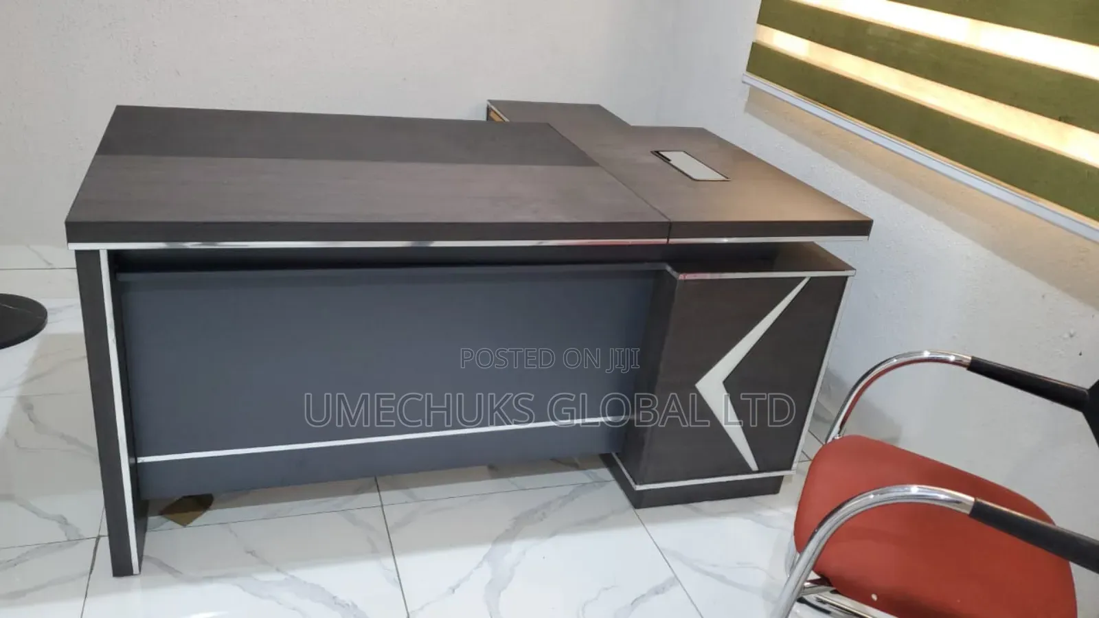 Top Notch Executive Office Desk
