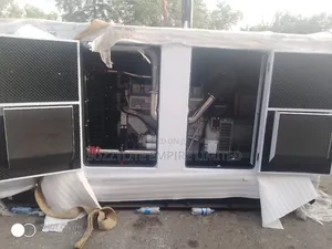 Perkins 300kva Soundproof Diesel Engine England Generator