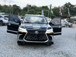 Lexus LX 570 2010 Black
