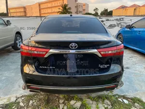 Toyota Avalon 2018 Black
