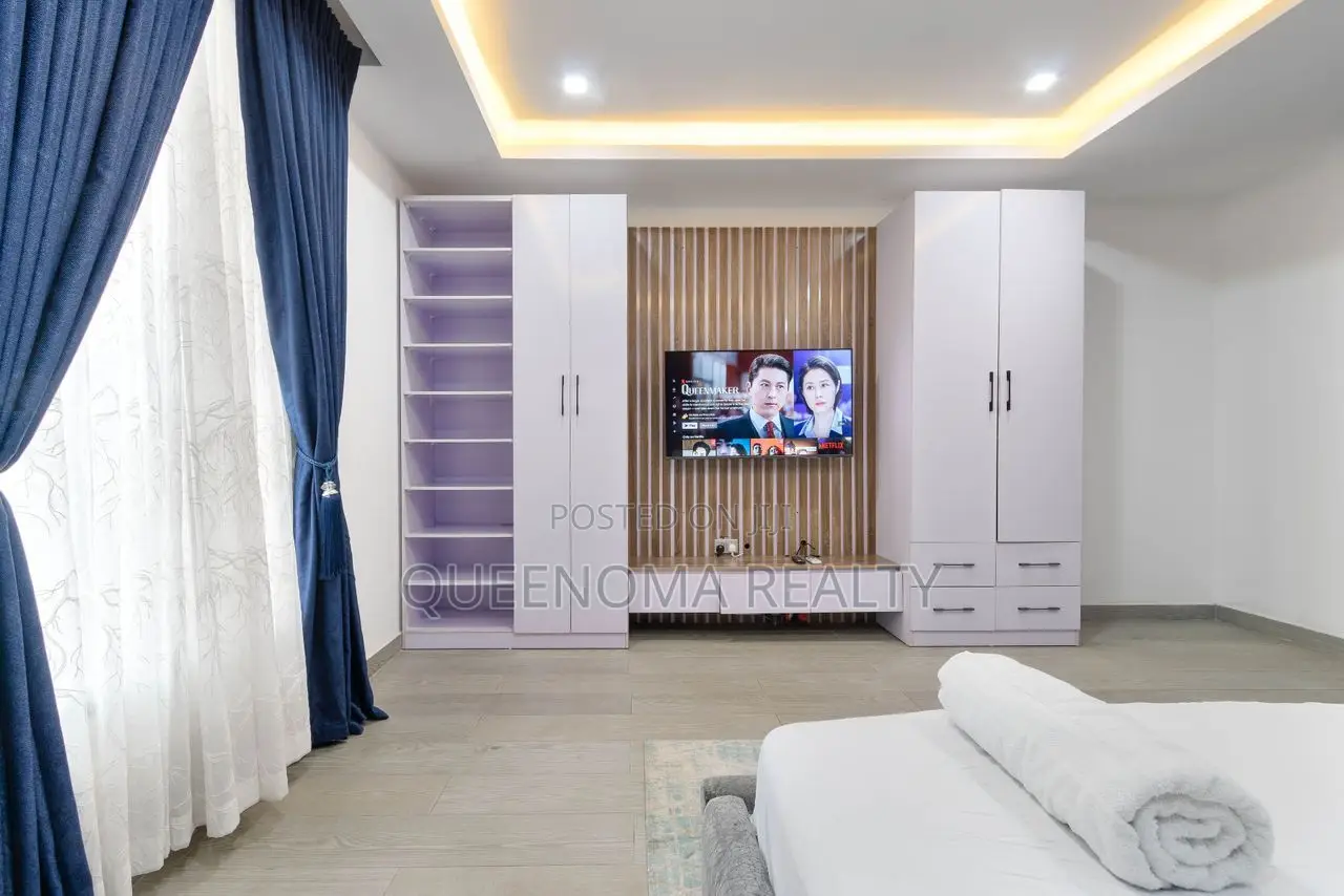 Luxury 2 Bedroom Apartment