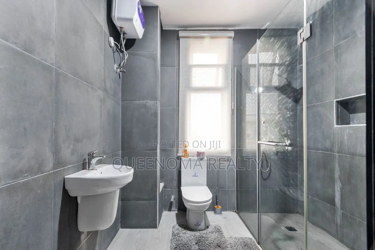 Luxury 2 Bedroom Apartment