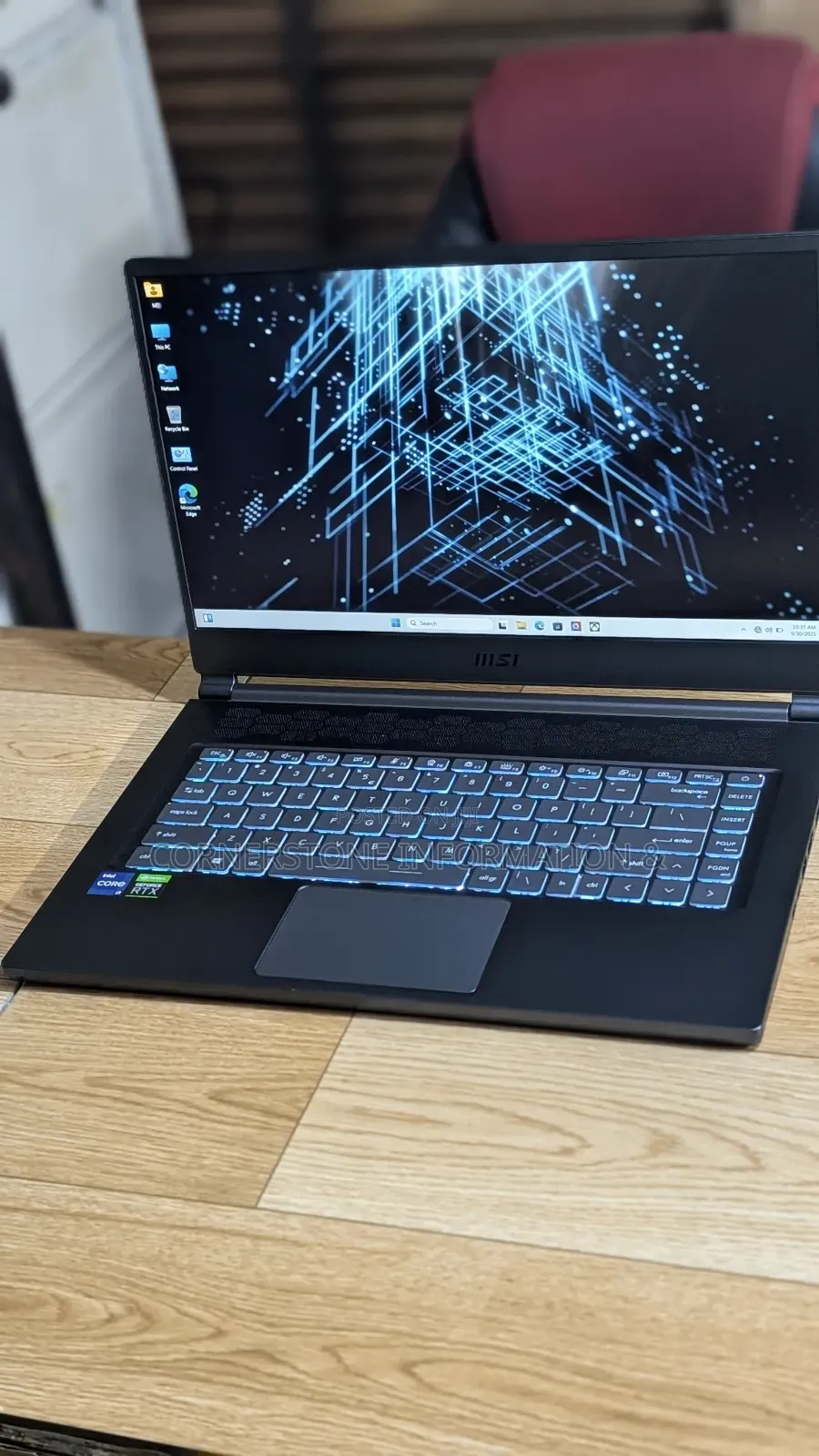 Laptop MSI GS65 Stealth Thin 8RE 16GB Intel Core i7 SSD 512GB