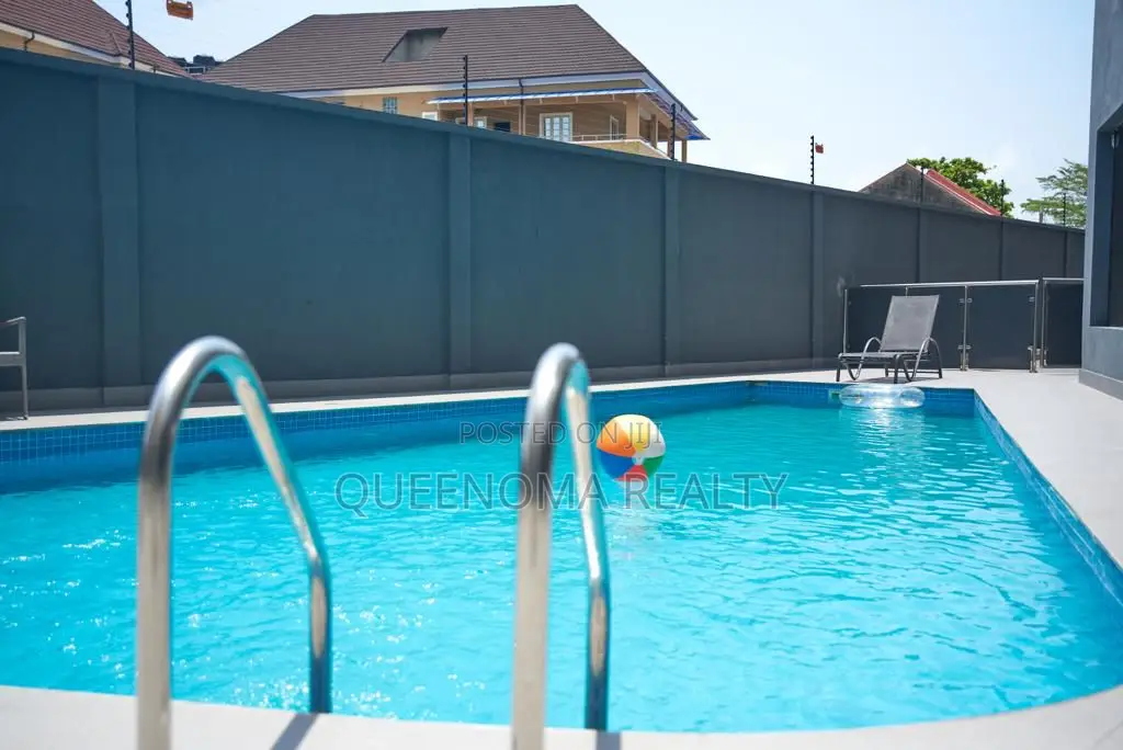 Luxury 2 Bedroom Apartment