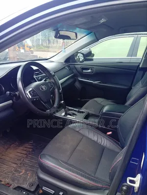 Toyota Camry LE 4dr Sedan (2.5L 4cyl 6A) 2016 Blue