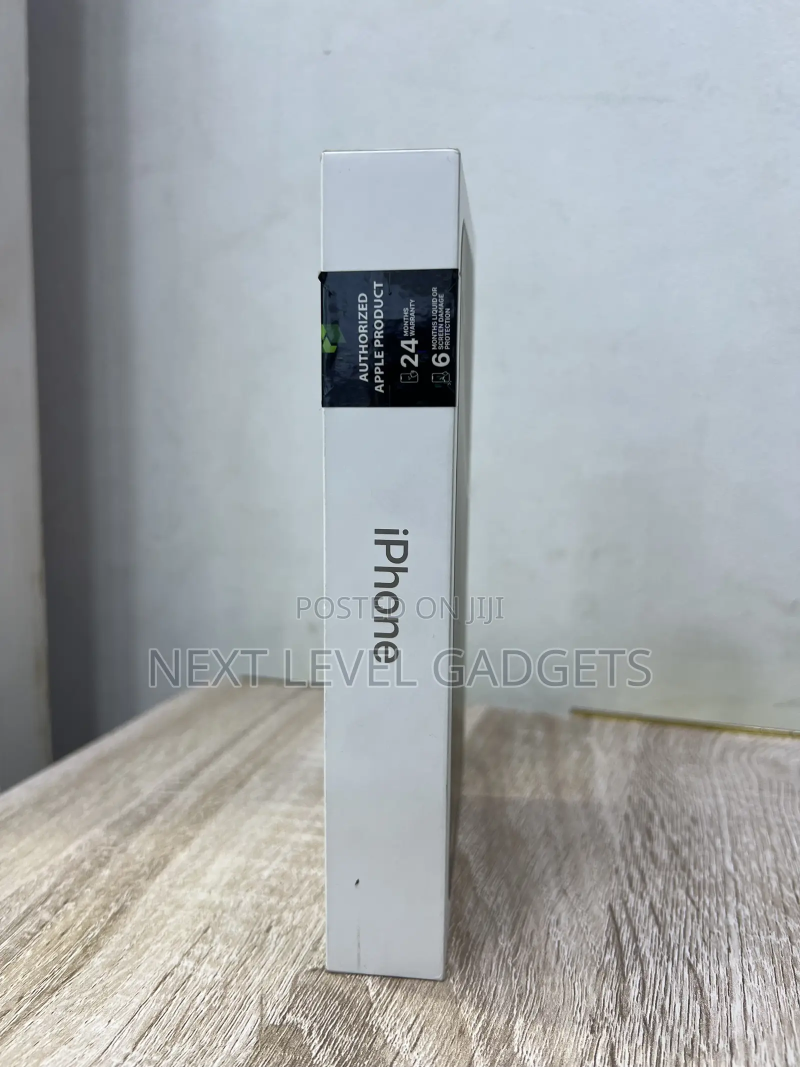 New Apple iPhone 16 Pro Max 256 GB Silver