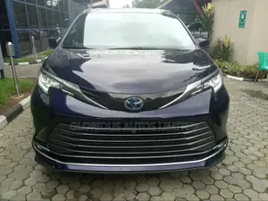 New Toyota Sienna 2025 Black