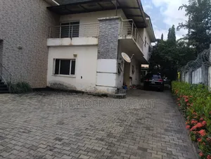 5bdrm Duplex in Maitama District for sale
