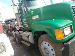 Ch Tractor Head