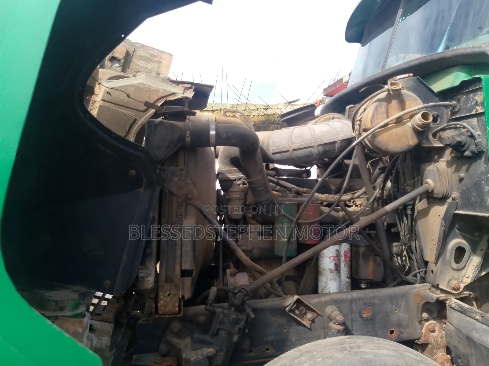 Ch Tractor Head