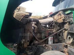 Ch Tractor Head