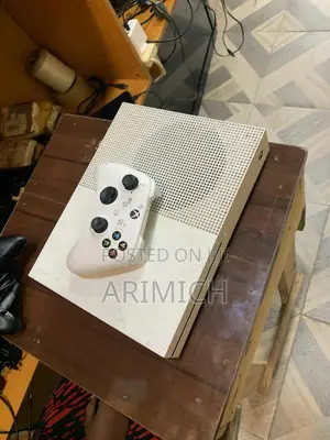 Microsoft Xbox One S