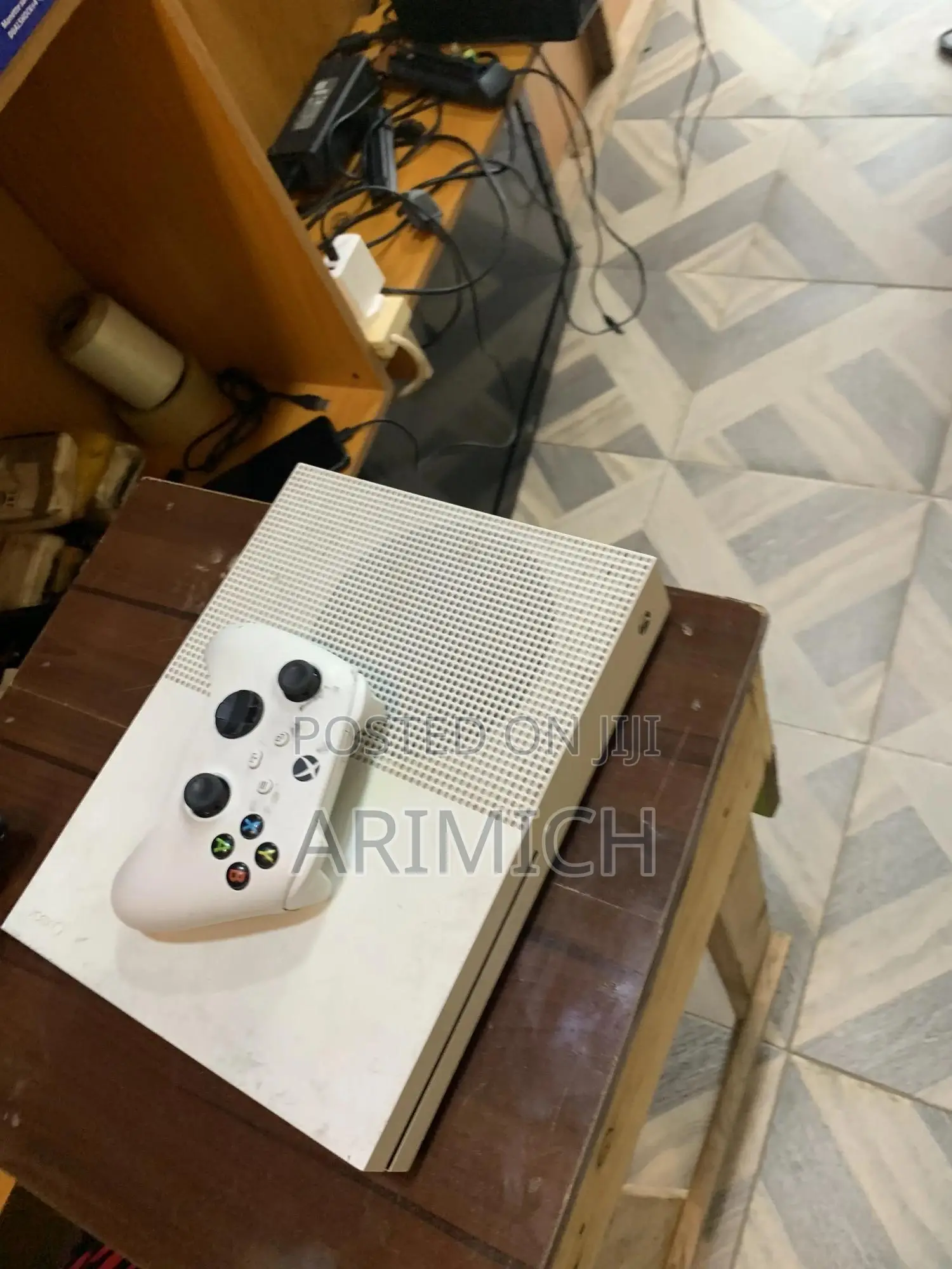 Microsoft Xbox One S