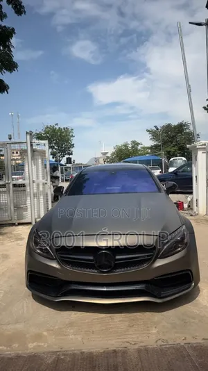 Mercedes-Benz C63 S RWD Coupe (4.0L V8 7A) 2017 Gray
