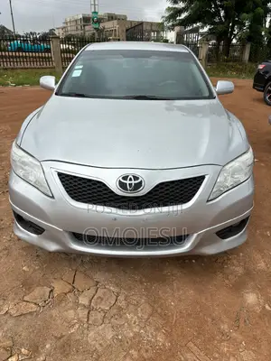 Toyota Camry SE 4dr Sedan (2.5L 4cyl 6AM) 2010 Silver