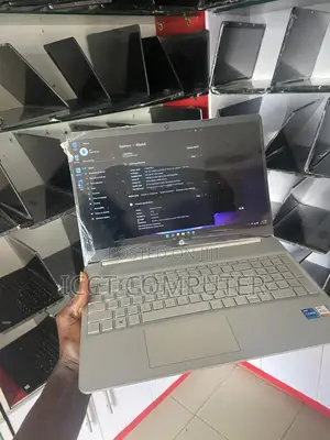 New Laptop HP 15s 16GB Intel Core I7 SSD 256GB