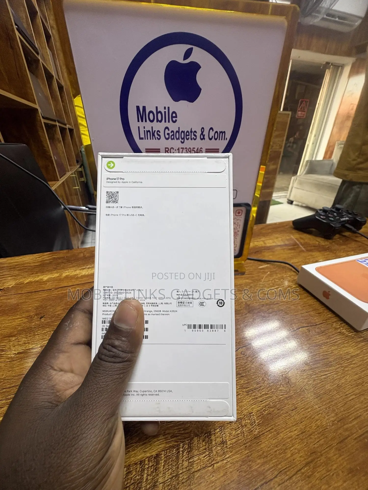New Apple iPhone 17 Pro 256 GB Orange