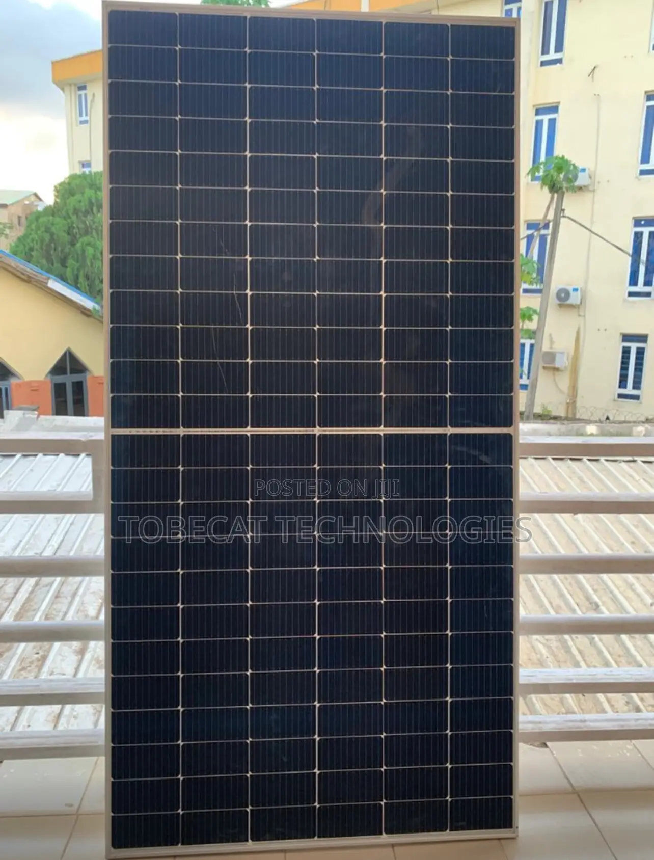 High Quality 650watts Solar Panel