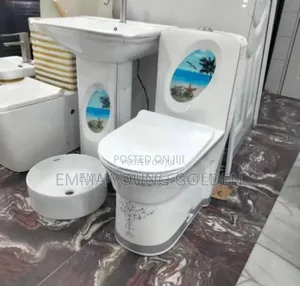 Executive Queen's Wc