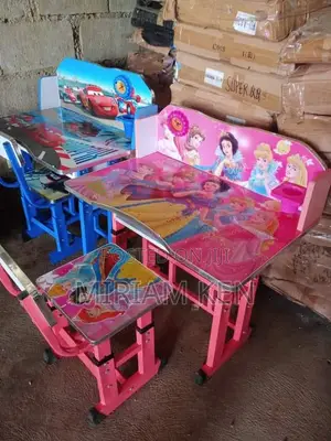 Kids Reading Table and Chair