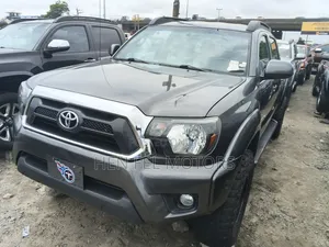 Toyota Tacoma 4dr Double Cab 5.0 ft. SB (2.7L 4cyl 4A) 2015 Gray