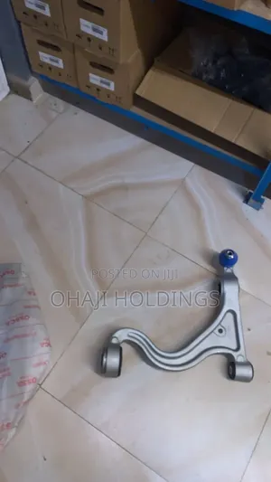 Low Arms for Porsche Panamera 2014 Model. ( Brand New )