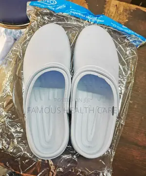 Theatre Crocs