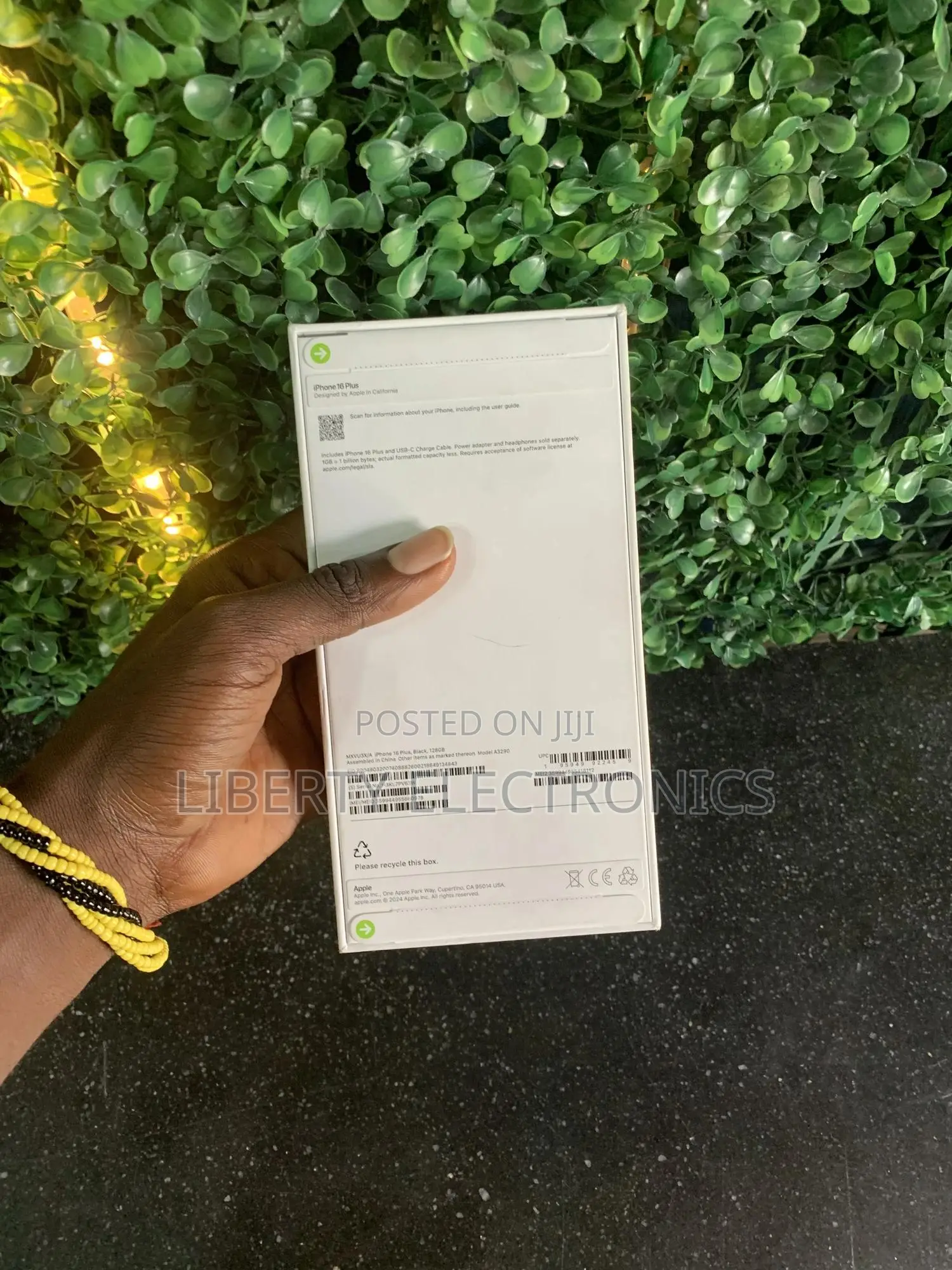 New Apple iPhone 16 Plus 128 GB Black