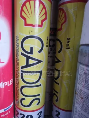 Tube of Shell Gadus S3 V220c 2 Grease.