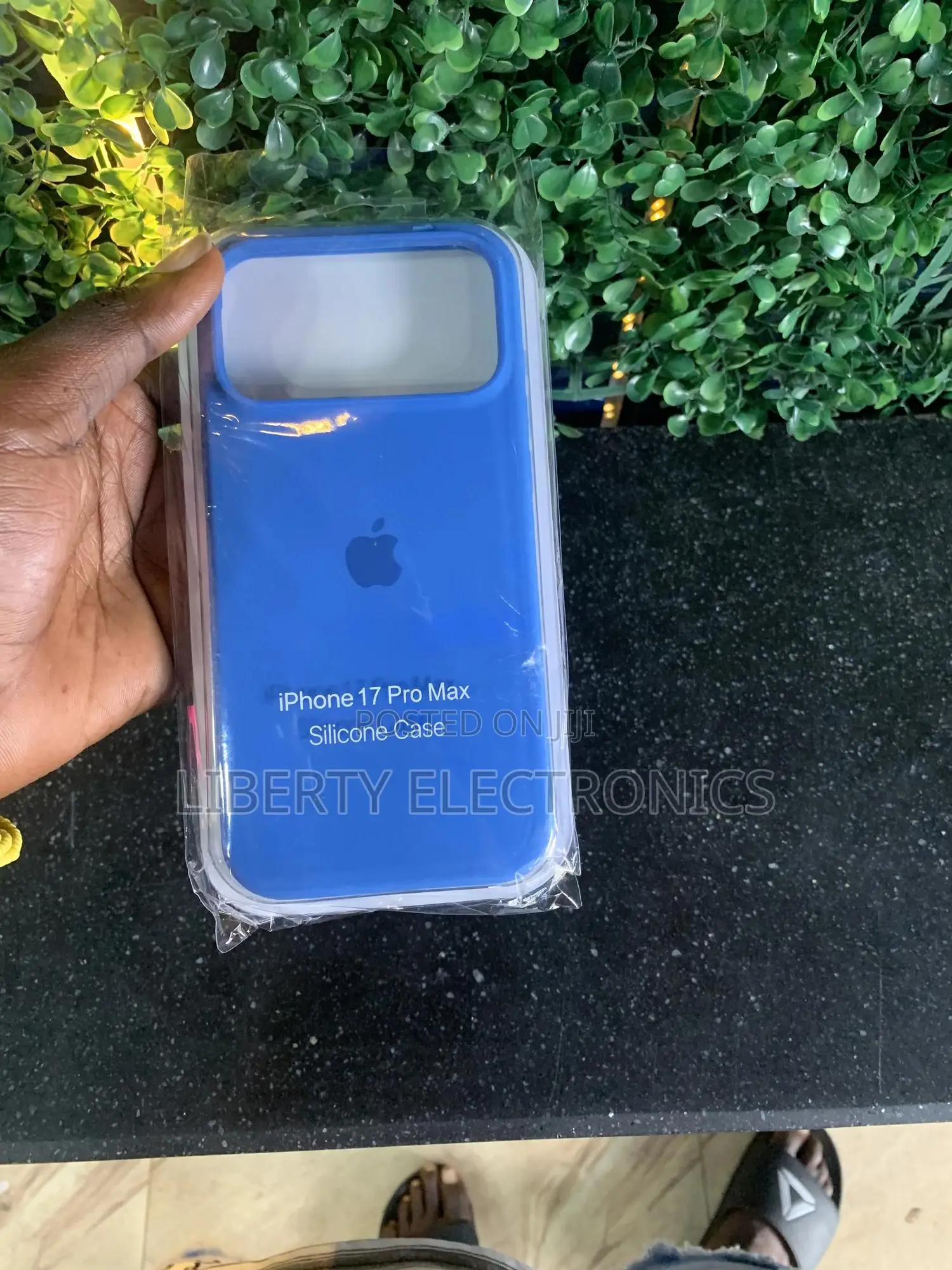Brand New iPhone 17 Pro Max Silicon Pouch